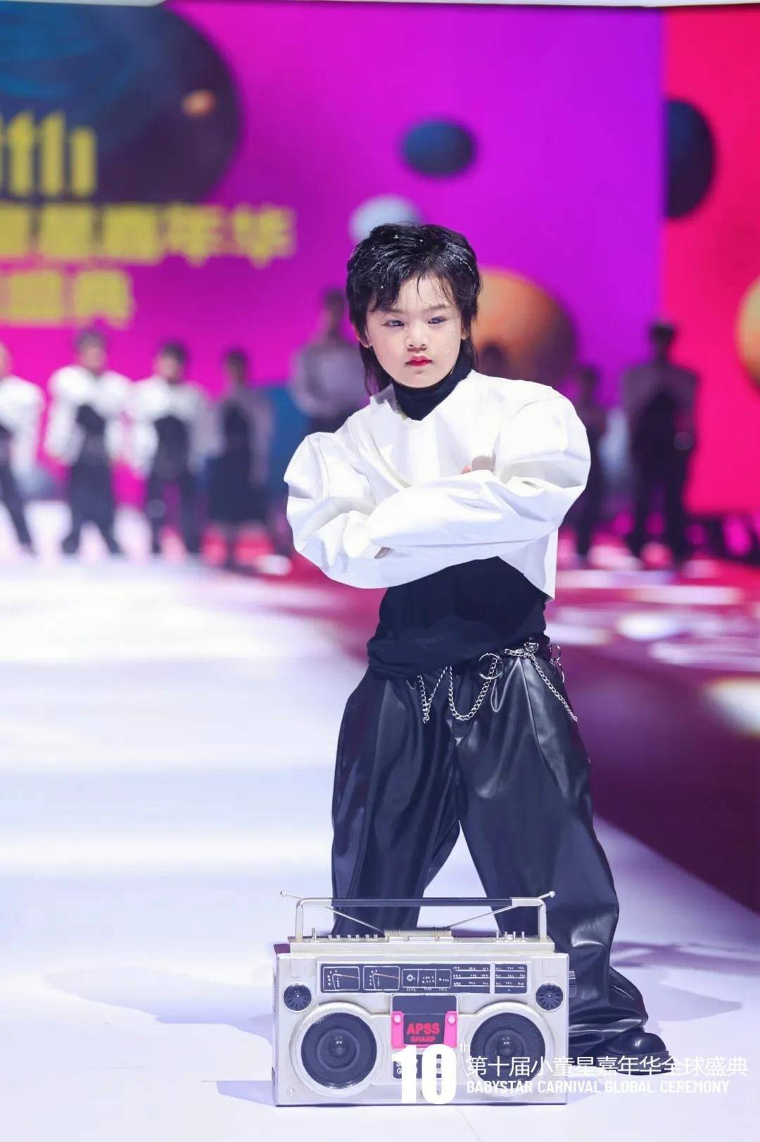 学期过半别只盯成绩！少儿模特带给孩子气质+健康的双向提升！ (图4)