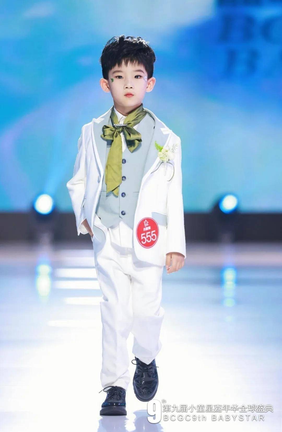 少儿模特T台焦点的秘密：如何练就超模气场？(图7)