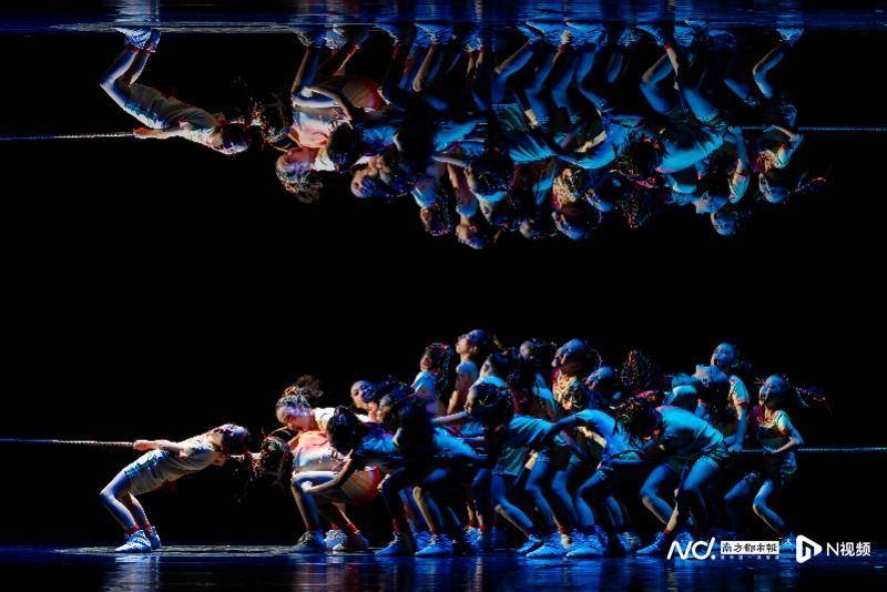 广东体育题材少儿舞蹈获奖作品展演,用艺术诠释体育精神 (图3) 广东体育题材少儿舞蹈获奖作品展演,用艺术诠释体育精神 (图3)