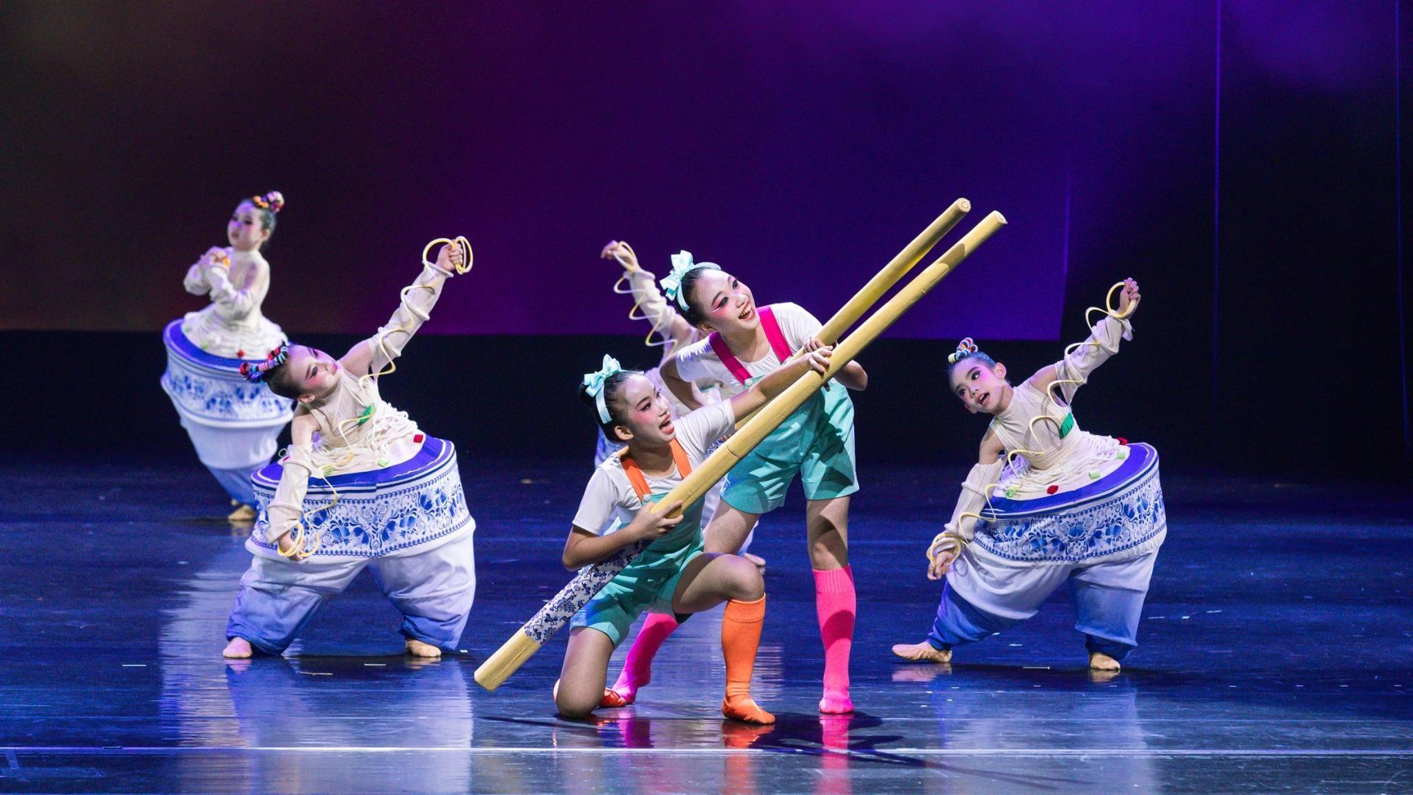 不只是跳舞——第十三届“小荷风采”全国少儿舞蹈展演回顾 (图1) 不只是跳舞——第十三届“小荷风采”全国少儿舞蹈展演回顾 (图1)