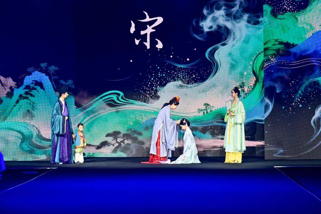 惊艳！副中心开启少儿时装周！AI汉服大秀+VR体验，还有亲子工坊 (图8)
