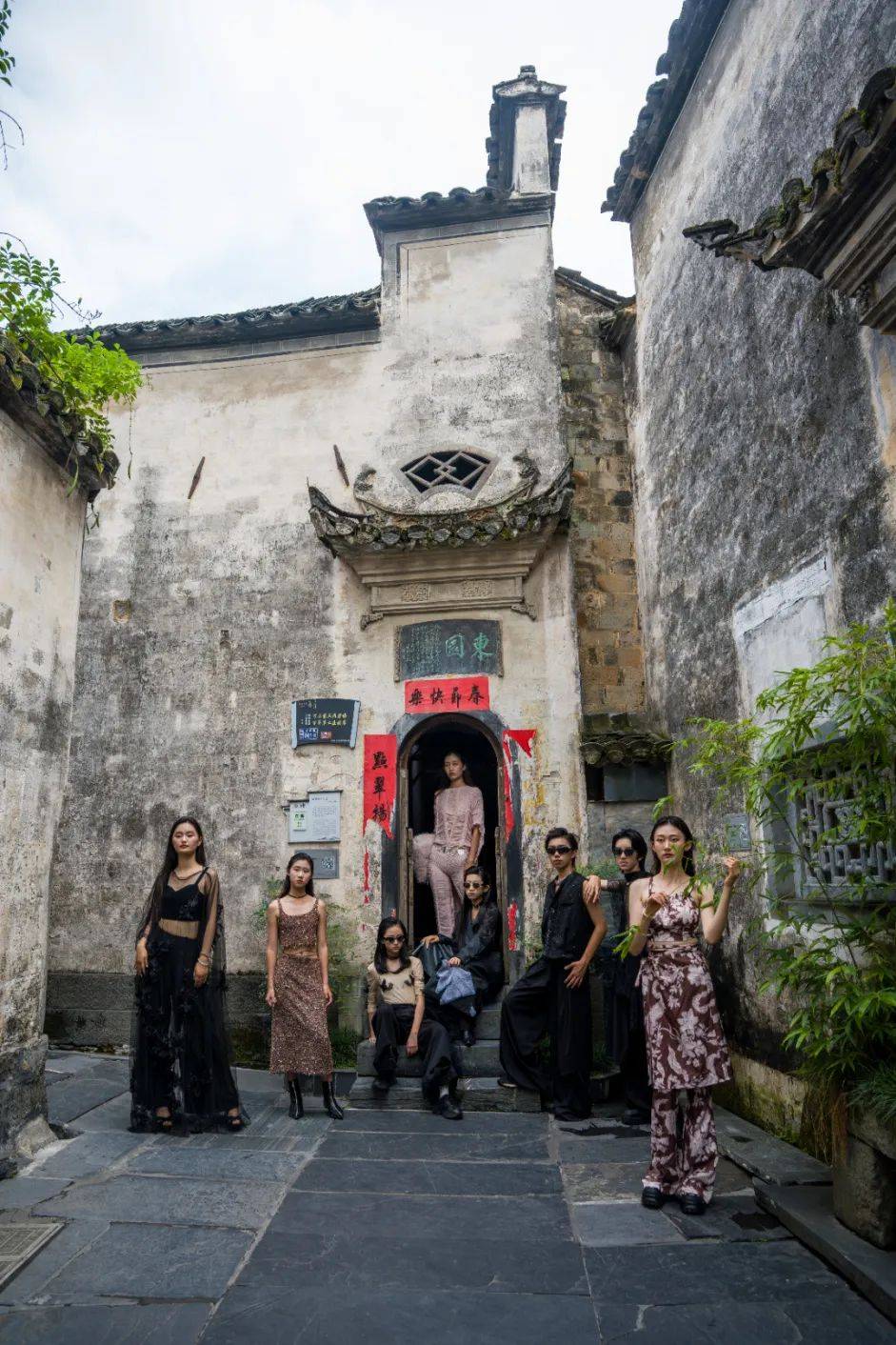 2025西递少儿时装周，T台光影流转，科技点亮未来！#来黟县享清凉 (图17)