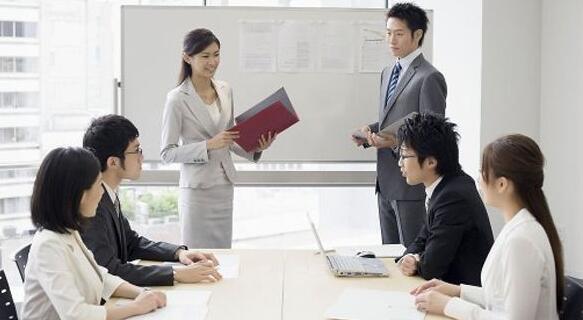 提高沟通口才的几条技巧分享给你 (图3)