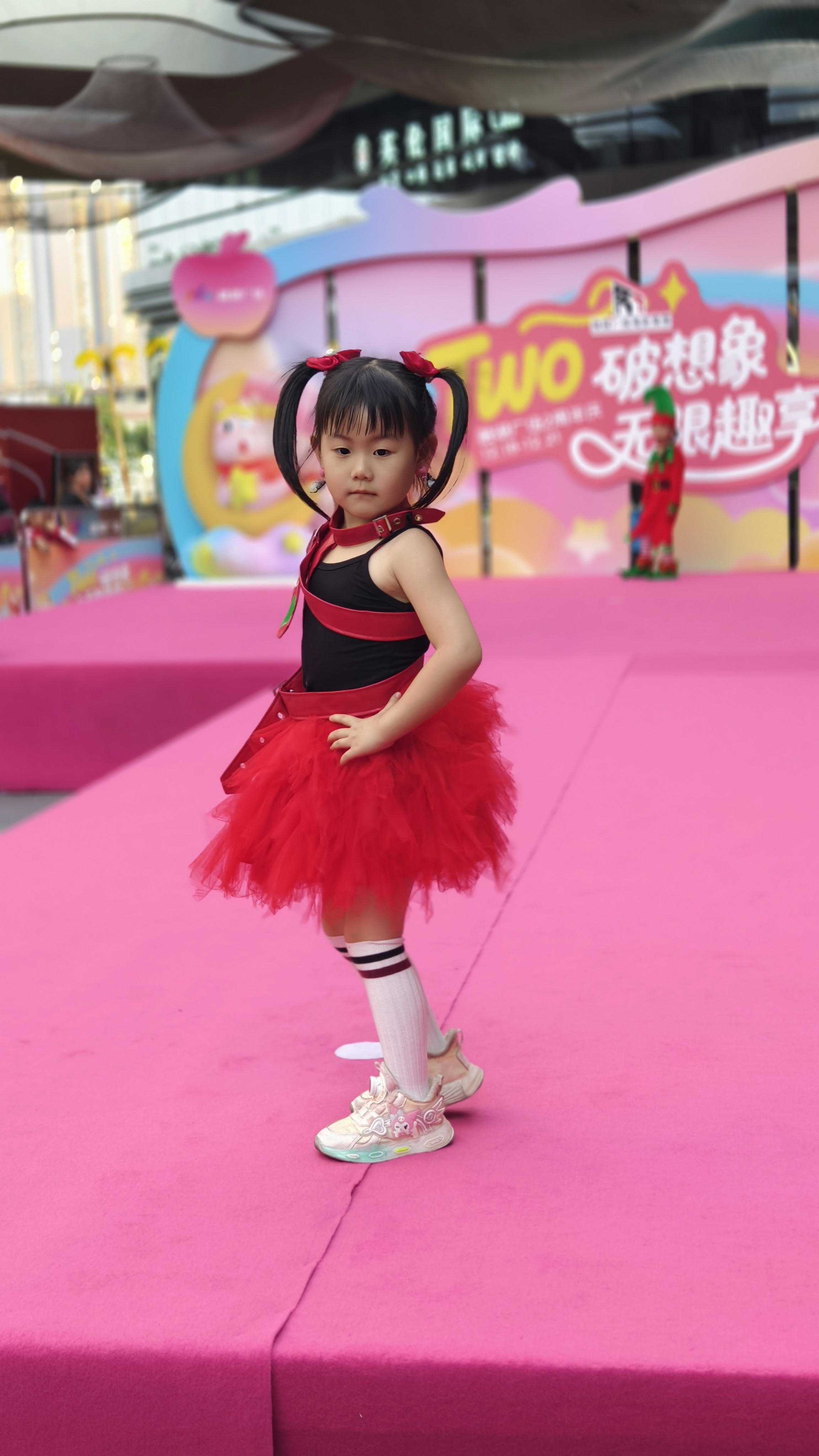 《造趣嗨圣诞.童艺星闪耀》走秀节目花絮(图10)