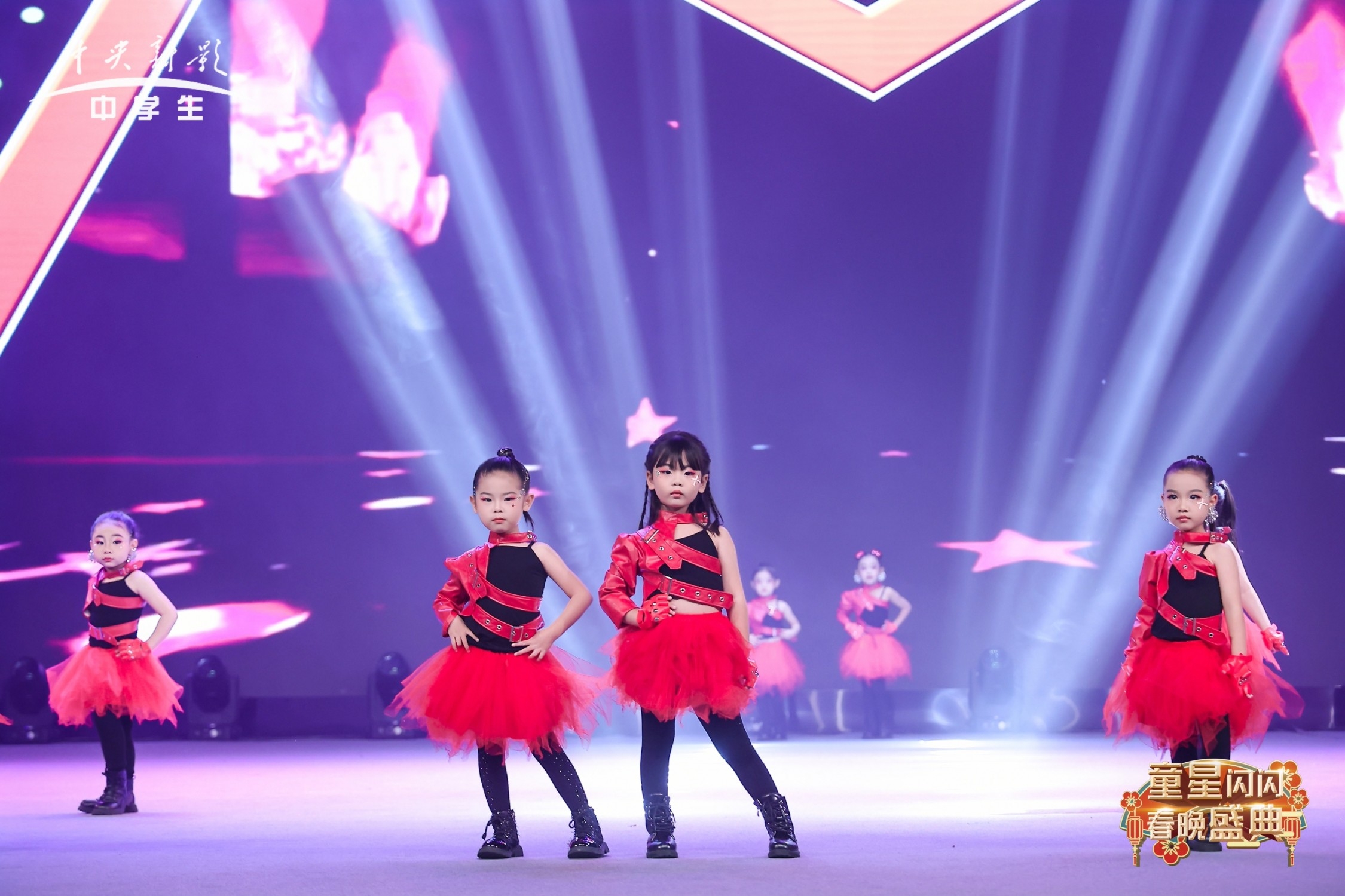 融媒广视电影集团参与录制2026少儿春晚深圳完美收官(图2) 融媒广视电影集团参与录制2026少儿春晚深圳完美收官(图2)