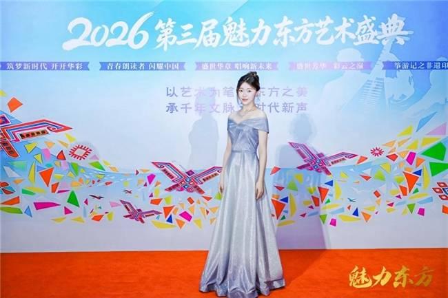 Claire Zifang Fang闪耀第三届魅力东方艺术盛典,出任荣耀代言人(图1) Claire Zifang Fang闪耀第三届魅力东方艺术盛典,出任荣耀代言人(图1)