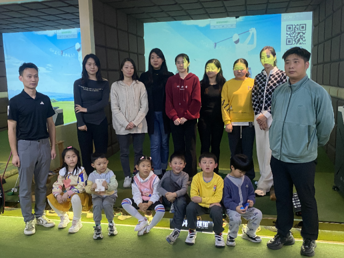 挥杆童趣,悦享成长!融媒广视电影集团小小高尔夫体验活动深圳开启 挥杆童趣,悦享成长!融媒广视电影集团小小高尔夫体验活动深圳开启(图5)