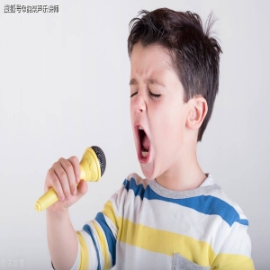 在唱歌之前该如何科学开嗓呢 